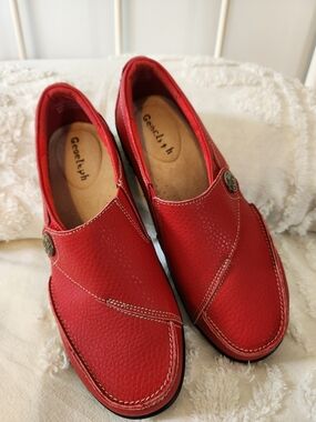 Geoeleph Red Slip-On Comfort Shoes SIZE 6